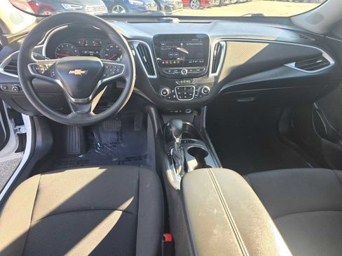 Used 2023 Chevrolet Malibu LT image 21