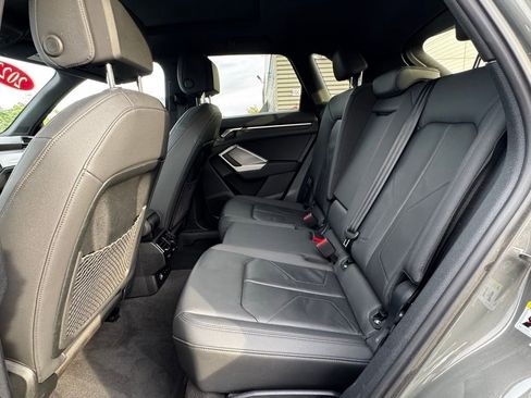 Used 2023 Audi Q3 2.0T Premium image 4