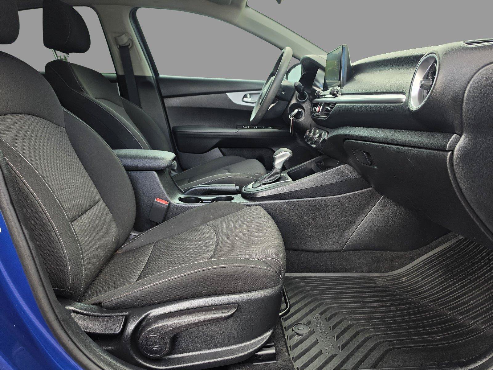 Used 2023 Kia Forte LXS FWD image 27