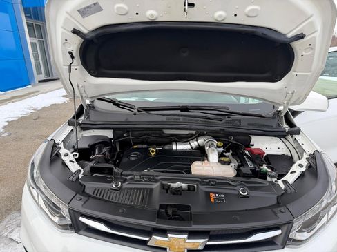 Certified 2022 Chevrolet Trax LS w/ Tint and Cruise Package image 20