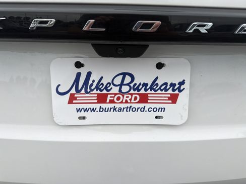 Used 2025 Ford Explorer Active w/ Active Comfort Package AWD/4WD image 14