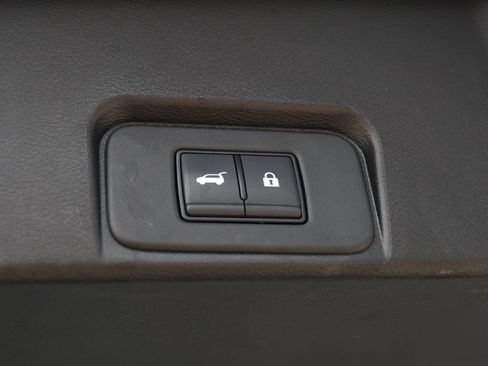 Used 2024 Nissan Rogue SV FWD image 33