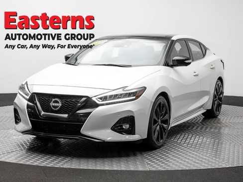 Used 2023 Nissan Maxima SR w/ Sport Mat Group FWD image 1