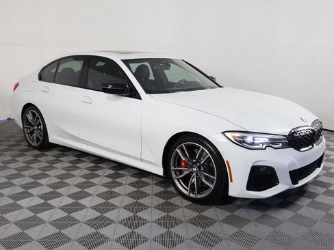Used 2021 BMW M340i RWD image 3