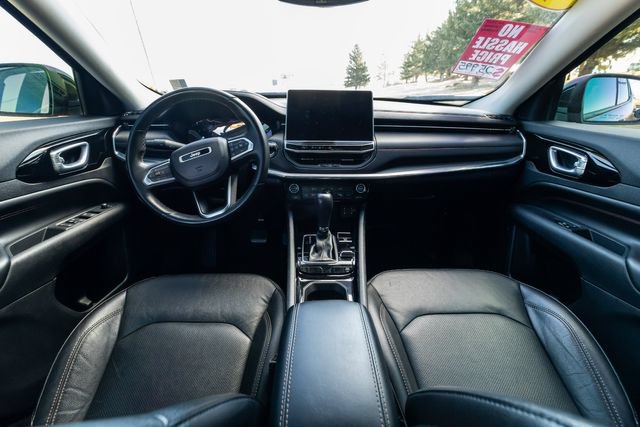 Used 2022 Jeep Compass Limited AWD/4WD image 19