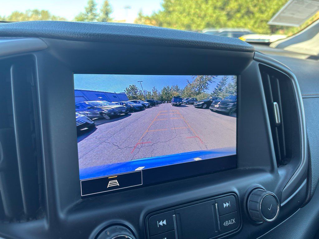Used 2024 GMC Terrain AT4 w/ LPO, Floor Liner Package AWD/4WD image 27