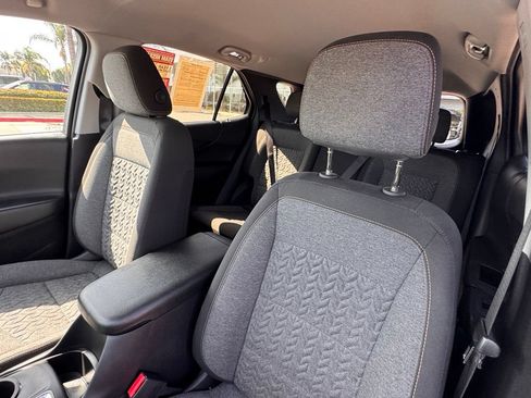 Used 2024 Chevrolet Equinox LT FWD image 12