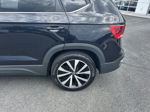 Used 2022 Volkswagen Taos SE AWD/4WD image 5
