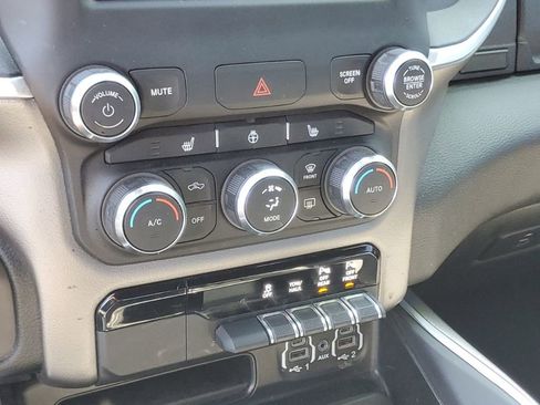 Used 2020 RAM 1500 Big Horn AWD/4WD image 25