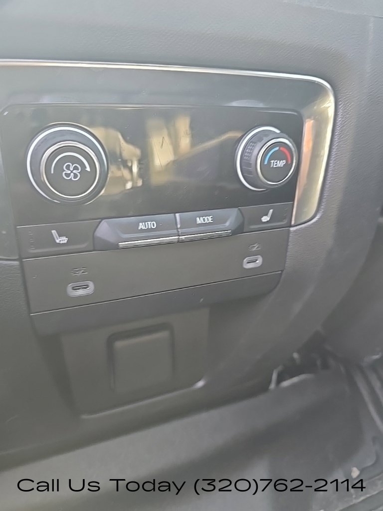 Used 2024 Chevrolet Suburban High Country AWD/4WD image 26