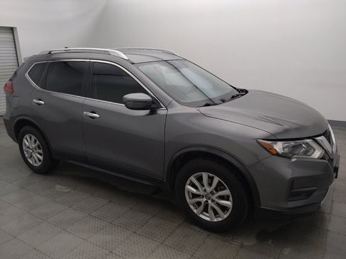 Used 2018 Nissan Rogue SV FWD image 11