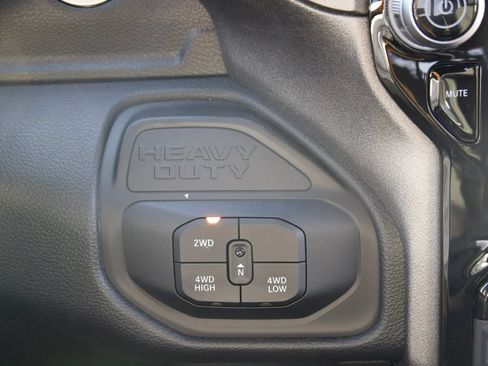 New 2026 RAM 2500 Tradesman AWD/4WD image 25