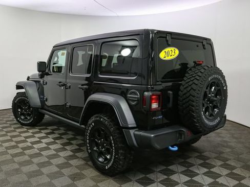 Used 2023 Jeep Wrangler Unlimited w/ Sun & Screen Package AWD/4WD image 9