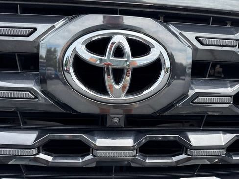 Used 2023 Toyota Tundra Platinum AWD/4WD image 42