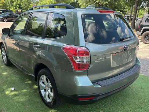 Used 2016 Subaru Forester 2.5i Premium w/ Popular Package #2 AWD/4WD image 5
