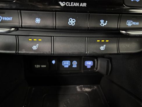 Used 2020 Hyundai Santa Fe SEL w/ Convenience Package image 36