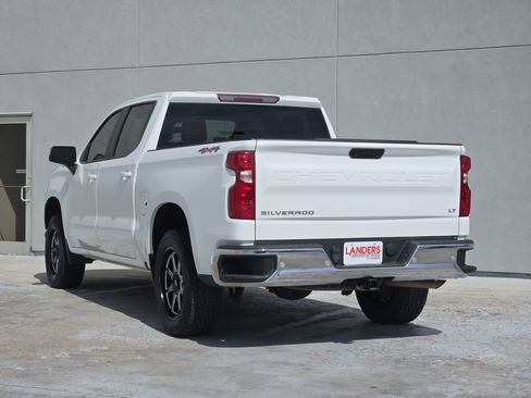 Used 2020 Chevrolet Silverado 1500 LT w/ Convenience Package image 6