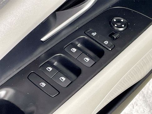 Used 2024 Hyundai Elantra Limited FWD image 22