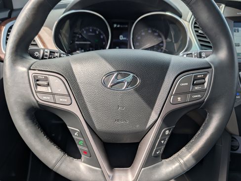 Used 2019 Hyundai Santa Fe XL AWD/4WD image 25