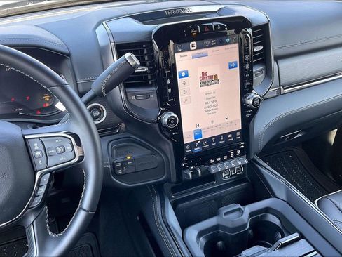 Used 2024 RAM 3500 Limited image 6