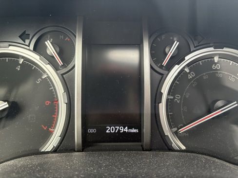 Used 2023 Toyota 4Runner Limited image 10