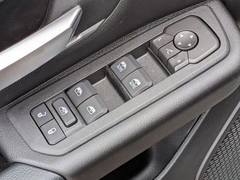 New 2026 RAM 1500 4x4 Crew Cab image 22