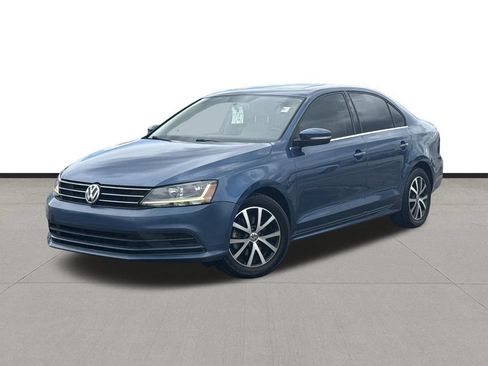 Used 2017 Volkswagen Jetta SE FWD image 1