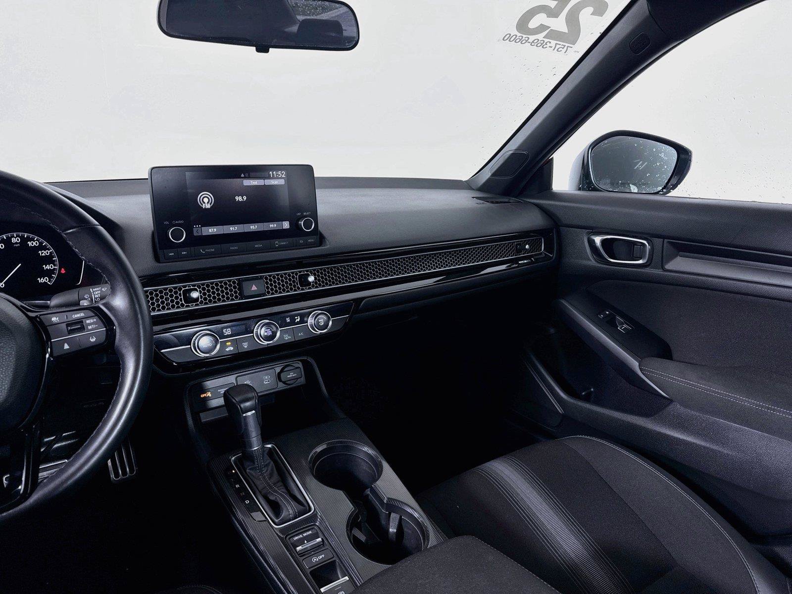 Used 2025 Honda Civic Sport image 21