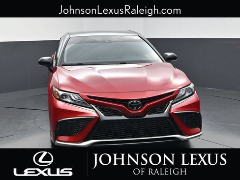 Used 2023 Toyota Camry XSE FWD image 4