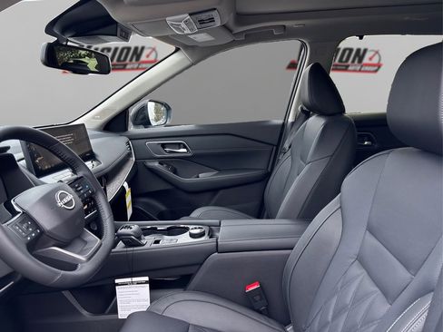 New 2026 Nissan Rogue Platinum w/ Platinum Premium Package image 9