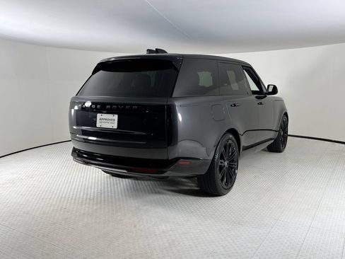 Used 2024 Land Rover Range Rover SE AWD/4WD image 5