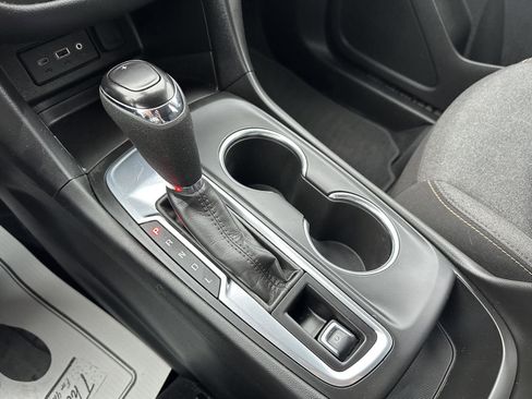 Used 2023 Chevrolet Malibu RS image 37