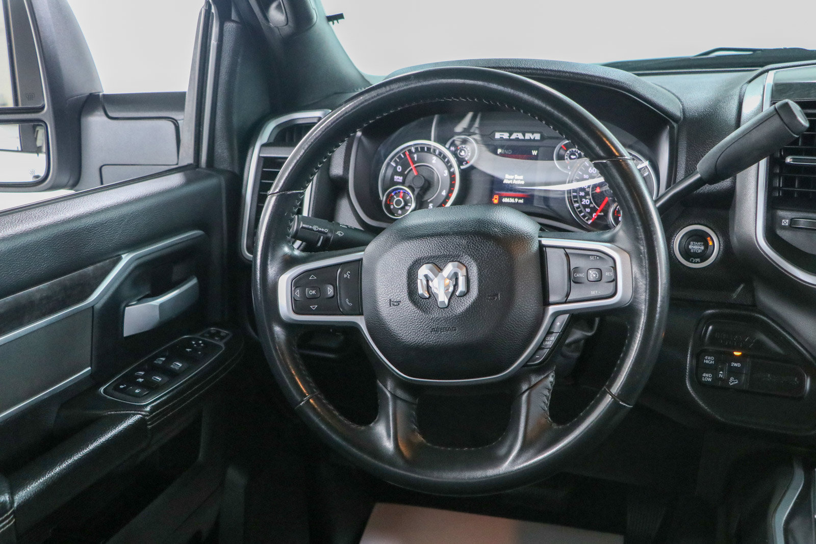 Used 2024 RAM 2500 Big Horn AWD/4WD image 13
