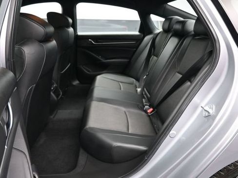 Used 2022 Honda Accord Sport image 12