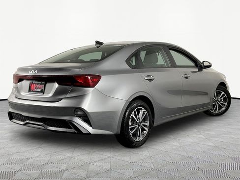 Used 2024 Kia Forte LXS FWD image 6