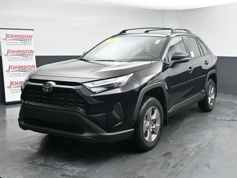 New 2025 Toyota RAV4 XLE image 4