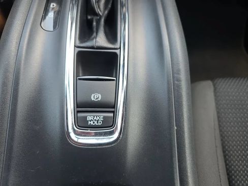Used 2019 Honda HR-V Sport image 33