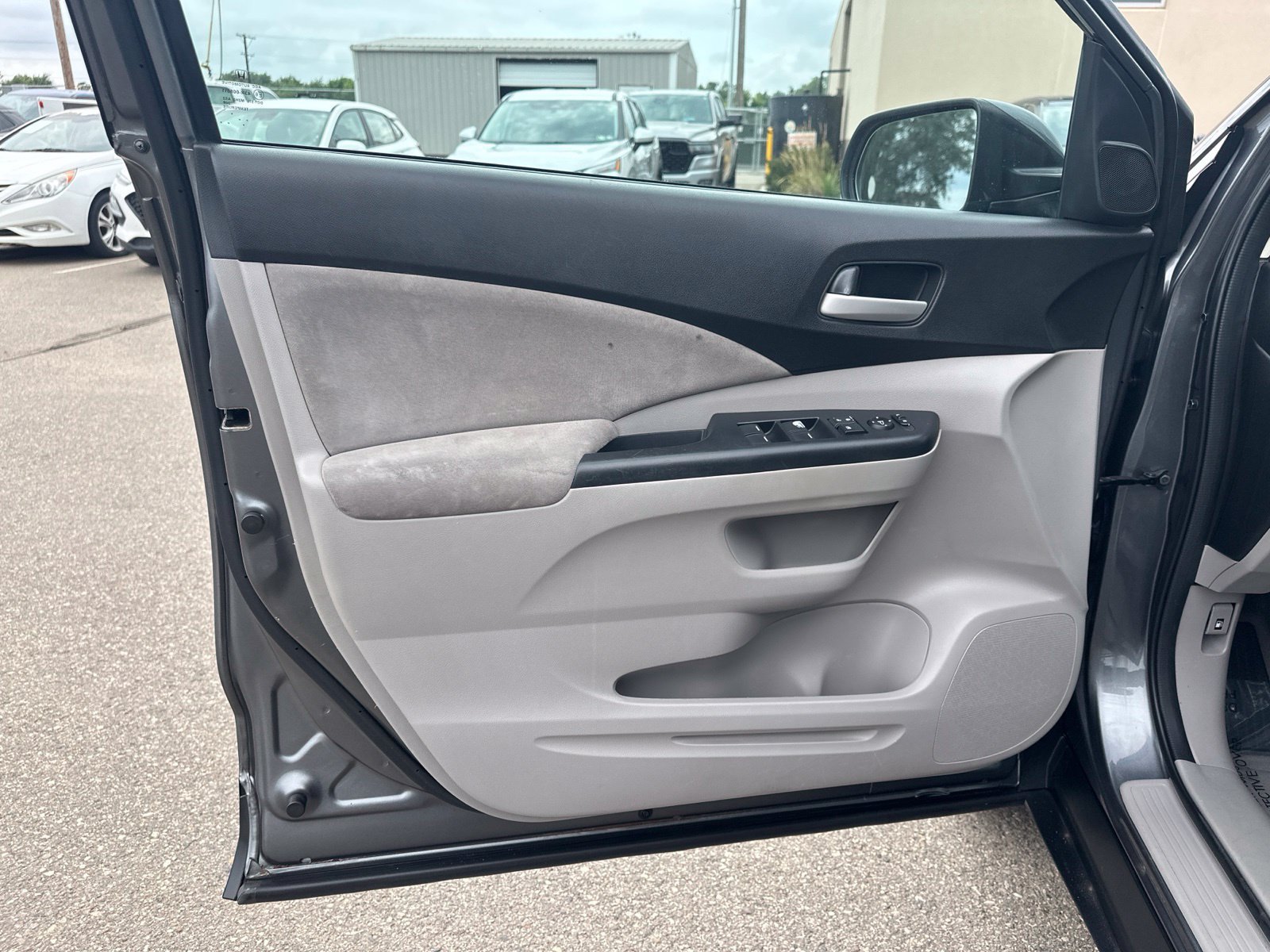 Used 2014 Honda CR-V EX image 16