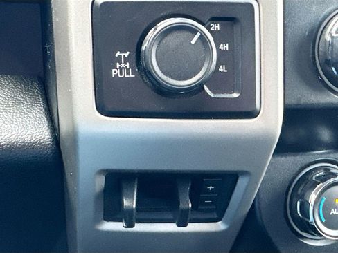 Used 2020 Ford F250 Lariat w/ FX4 Off-Road Package image 19