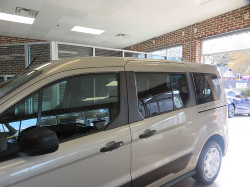 Used 2016 Ford Transit Connect XL image 60