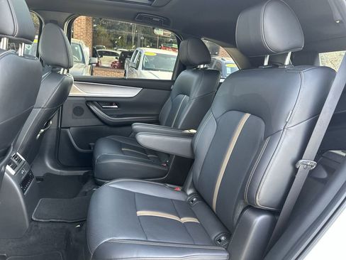 Certified 2025 MAZDA CX-90 3.3 Turbo S w/ Premium Package image 23