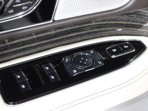 Used 2023 Lincoln Navigator Black Label AWD/4WD image 6