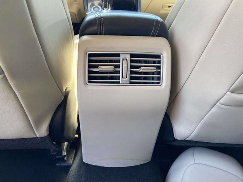 Used 2021 Nissan Maxima 3.5 SV w/ Floor Mat Group FWD image 12