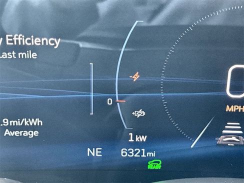 Certified 2025 Cadillac Lyriq Luxury image 12