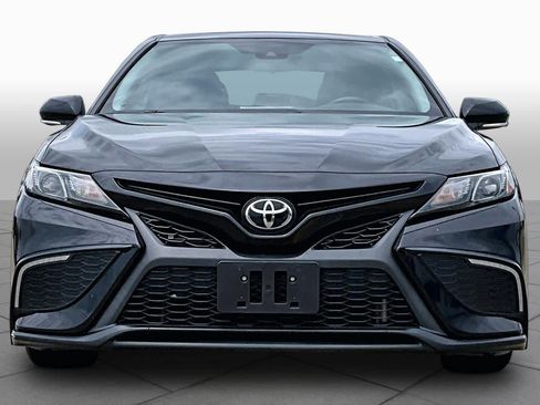 Used 2023 Toyota Camry SE FWD image 4