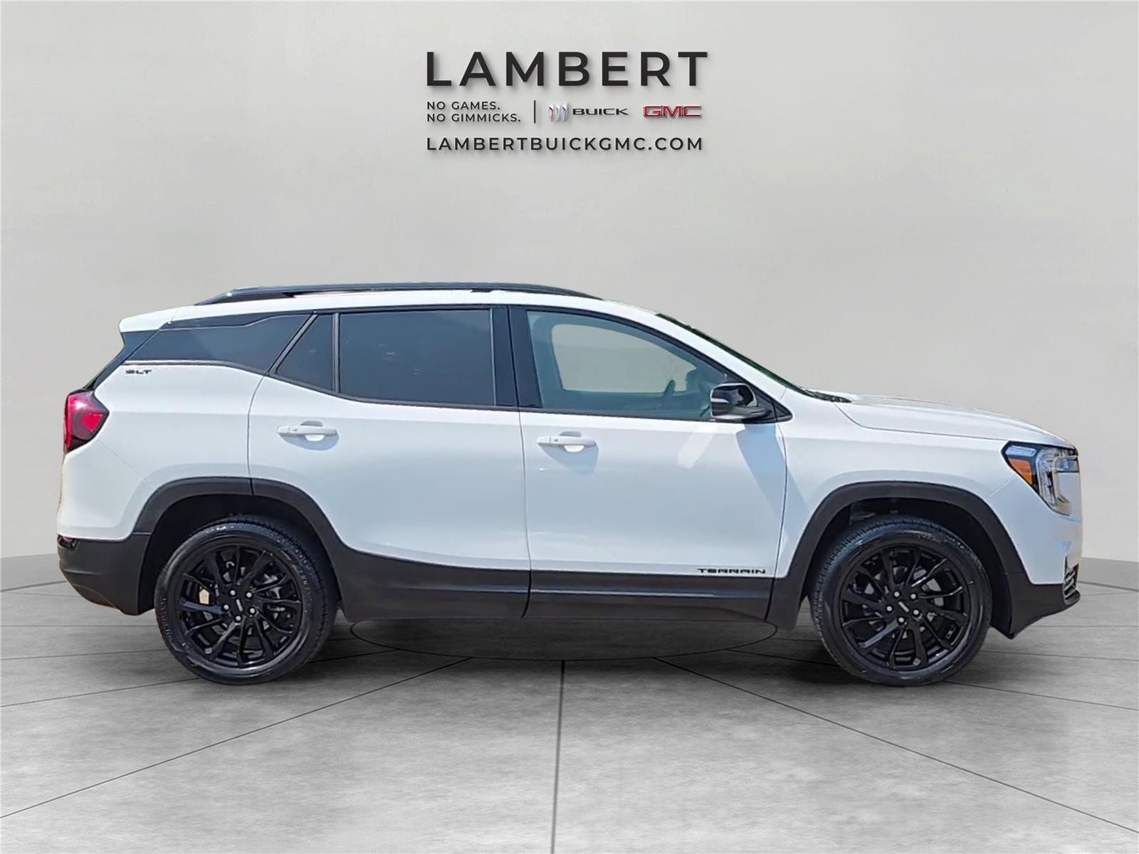 Used 2024 GMC Terrain SLT w/ Elevation Edition AWD/4WD image 6