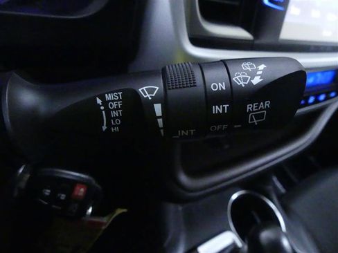 Used 2019 Toyota Highlander Plus image 19