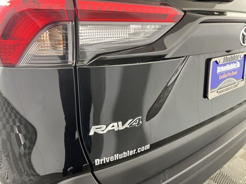 Used 2025 Toyota RAV4 XLE FWD image 11