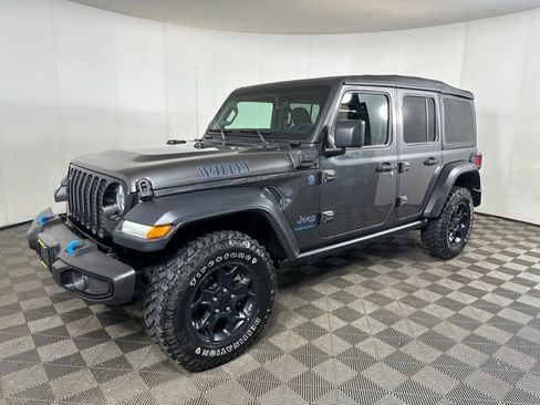 Used 2023 Jeep Wrangler Unlimited w/ Cold Weather Group image 7