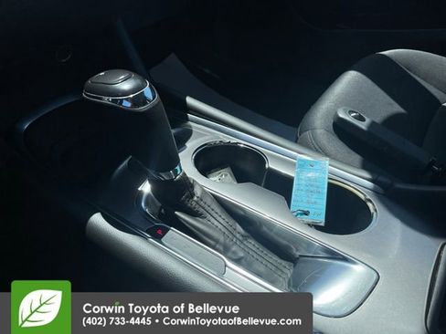 Used 2016 Chevrolet Malibu LT FWD image 14